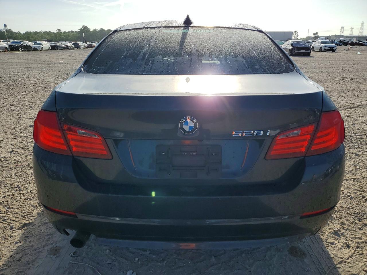 2012 BMW 5 series VIN WBAXH5C5XCDW11689 photo 6