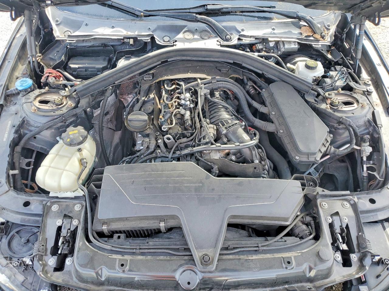 2017 BMW 3 series VIN WBA8E5C57HK388835 photo 11