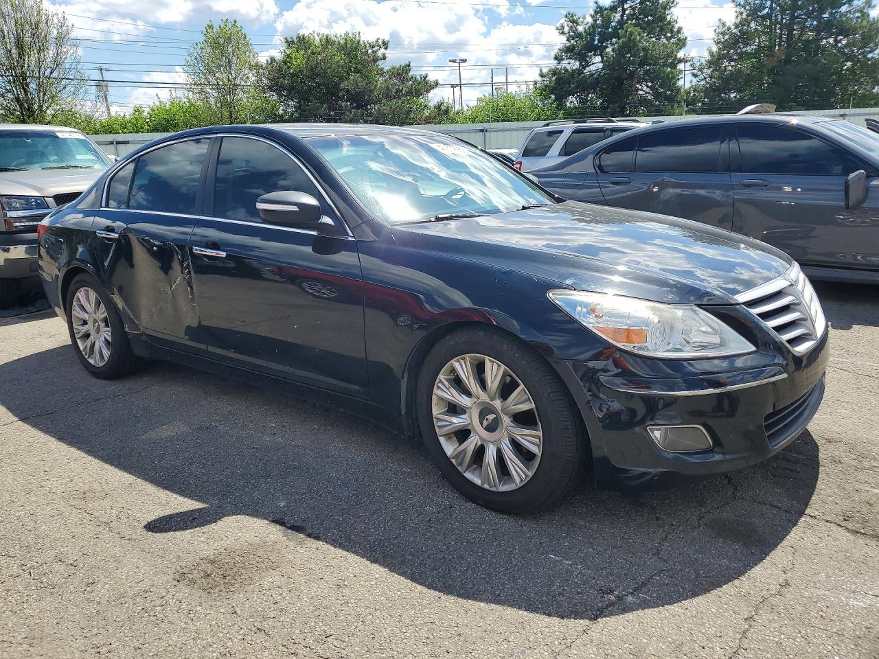 2009 Hyundai Genesis VIN KMHGC46E89U043048 photo 4