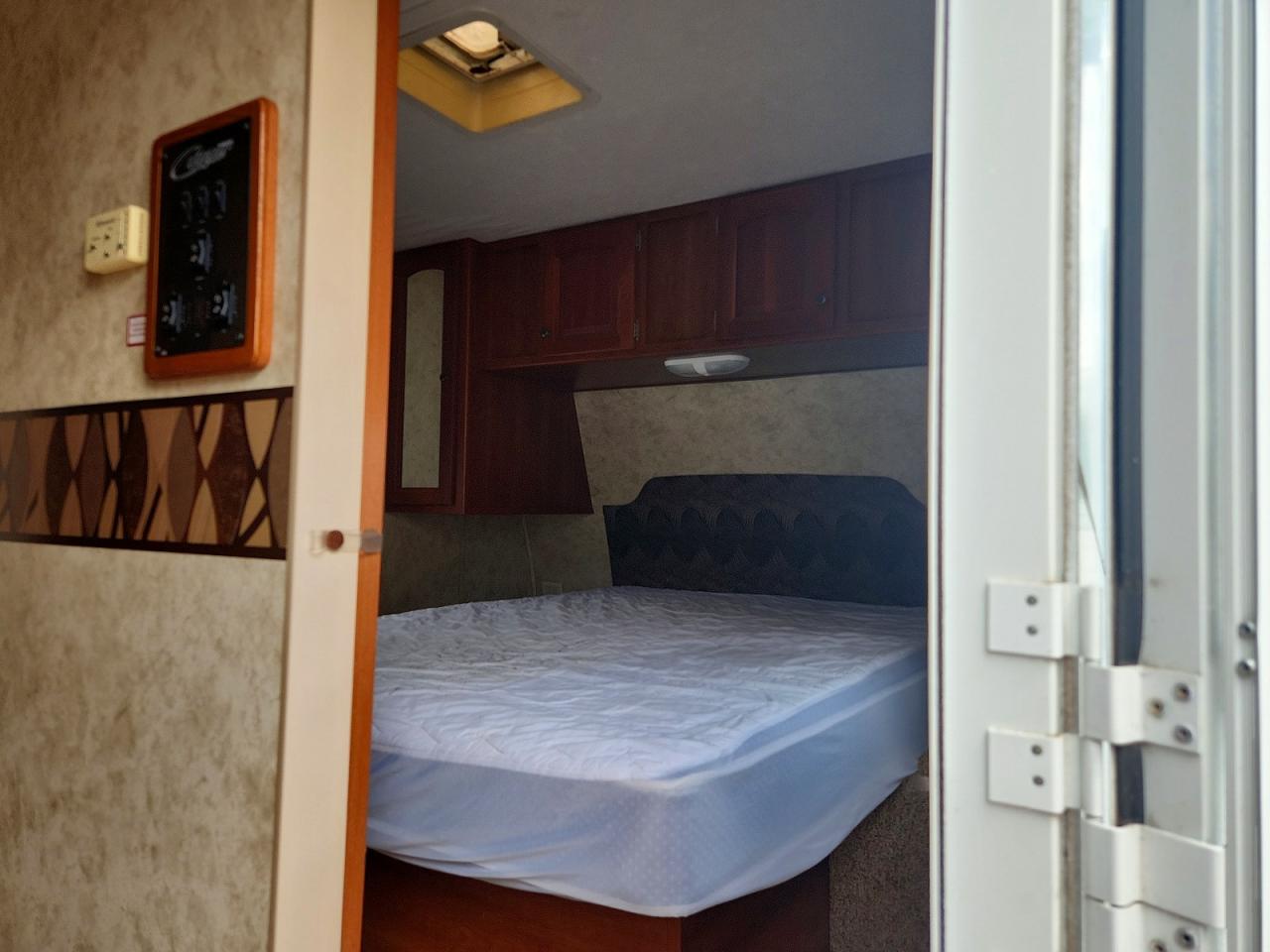 2010 KEYSTONE Couga29rks VIN 4YDT30B28A2504737 photo 5