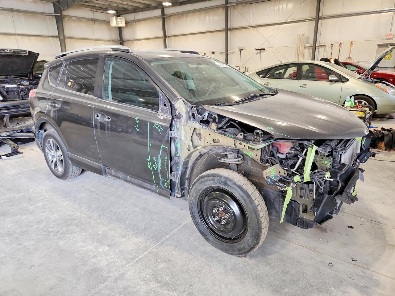2016 Toyota Rav4 VIN 2T3RFREV3GW451685 photo 4
