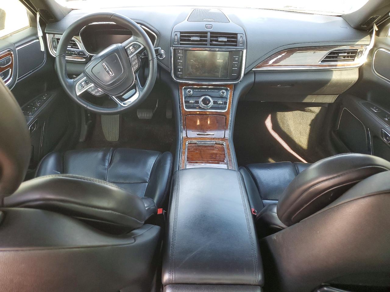 2017 Lincoln Continentl VIN 1LN6L9HK0H5612219 photo 8