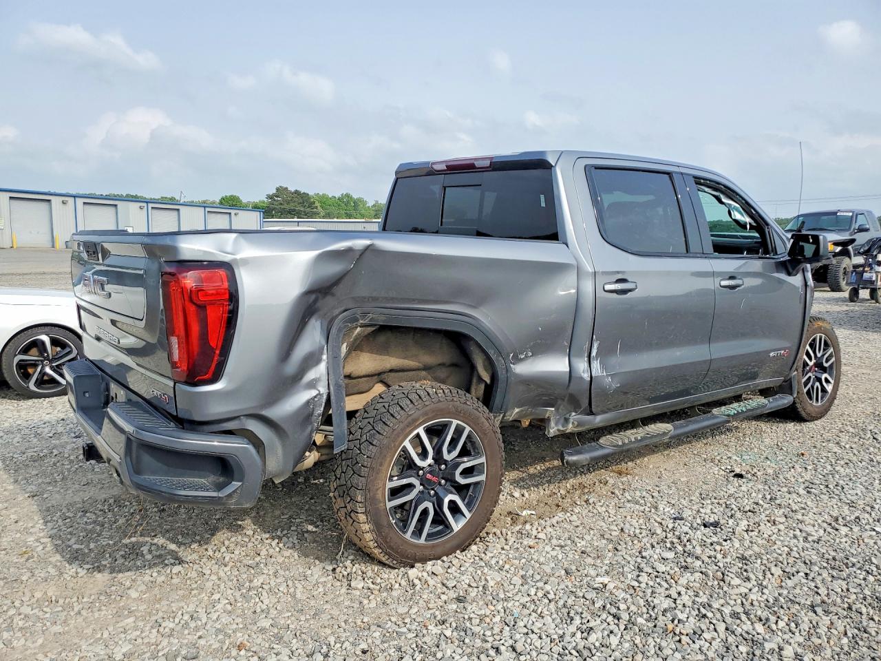 2021 GMC SIERRA VIN 3GTP9EEL7MG371551 photo 3