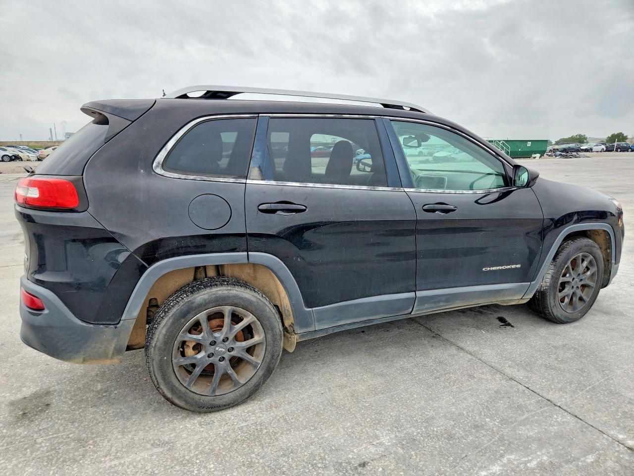 2017 Jeep Grand cher VIN 1C4PJLCB4HW574068 photo 3
