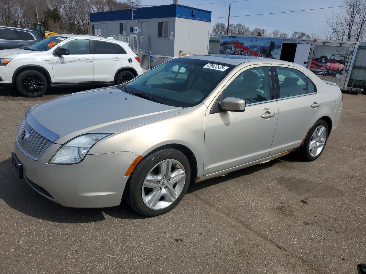 2010 Mercury Milan VIN 3MEHM0HA2AR637668 photo 1