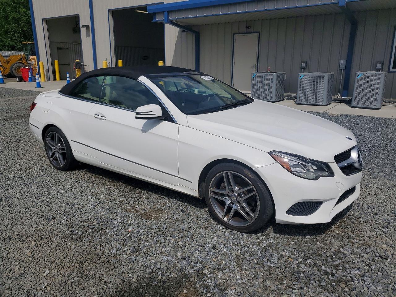 2014 Mercedes-Benz E-class VIN WDDKK5KF5EF278744 photo 4