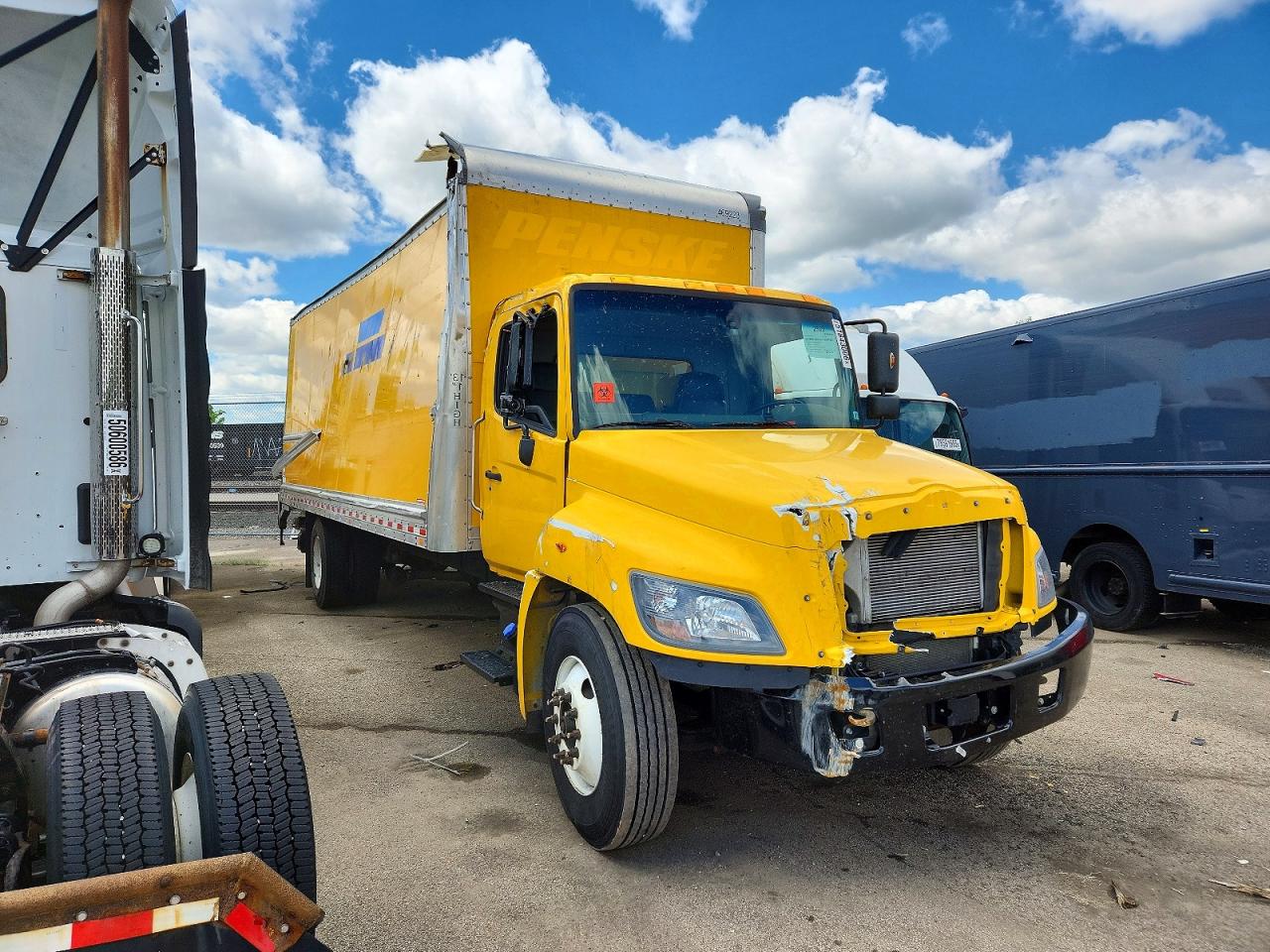 2023 HINO All other VIN 5PVNJ7AV9P5T52609 photo 1