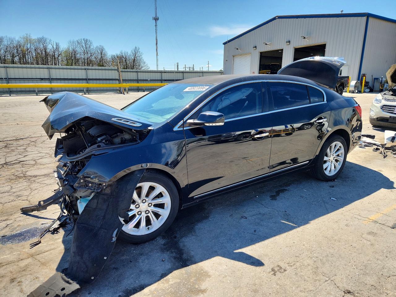 2016 Buick Lacrosse VIN 1G4GB5G3XGF173386 photo 1