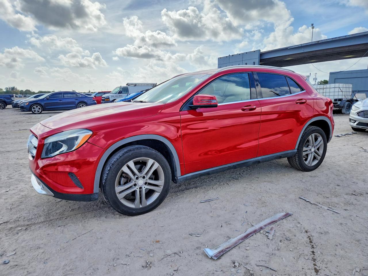 2015 Mercedes Gla-class VIN WDCTG4EB4FJ167078 photo 1