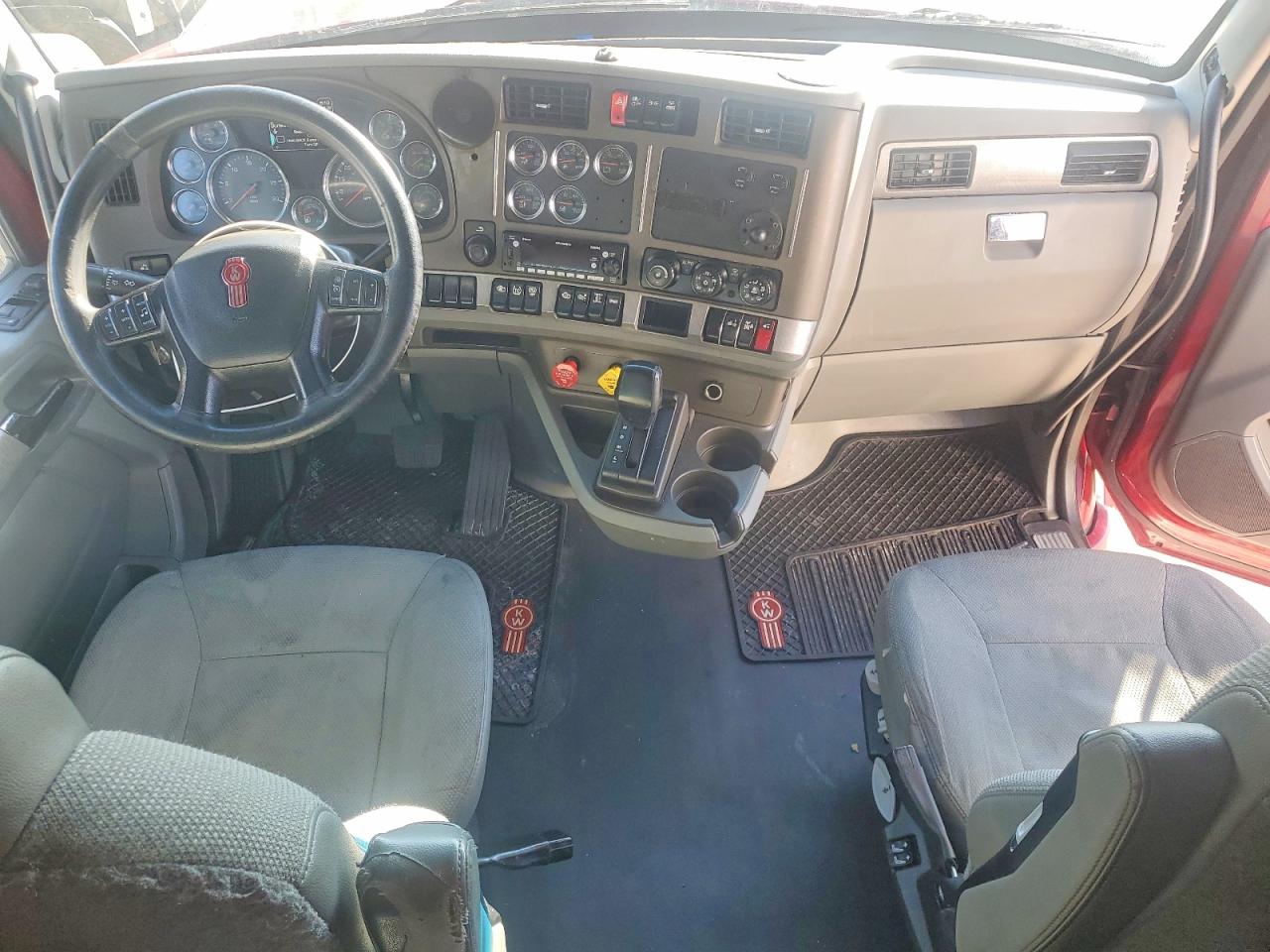 2018 KENWORTH All other VIN 1XKYDP9X9JJ197010 photo 5