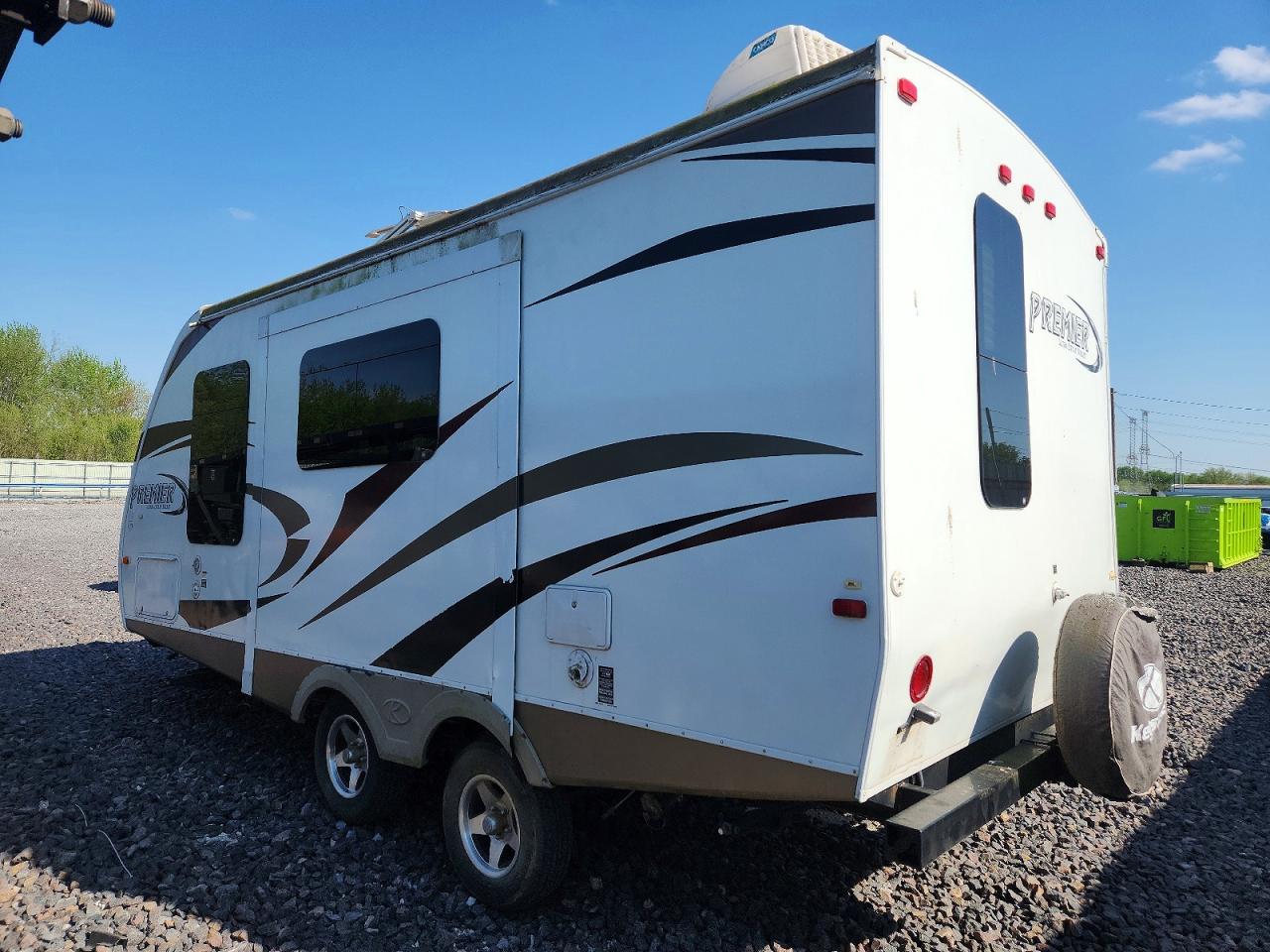 2011 KEYSTONE Bullet VIN 4YDT19F27BD422122 photo 3