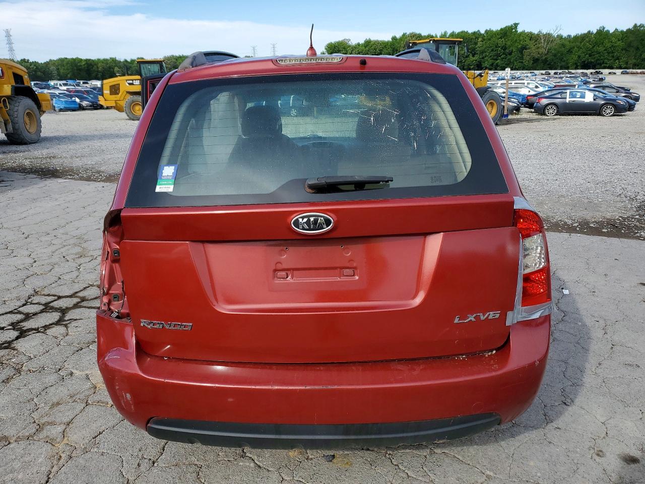 2008 Kia Rondo VIN KNAFG526887176198 photo 6