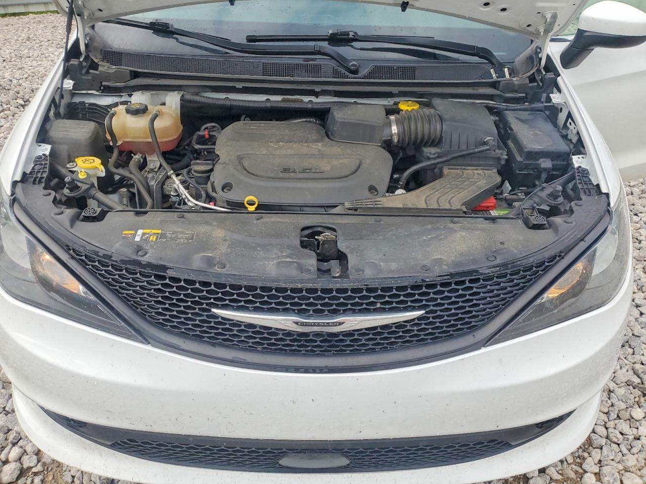 2023 Chrysler Minivan VIN 2C4RC1CG0PR524696 photo 12