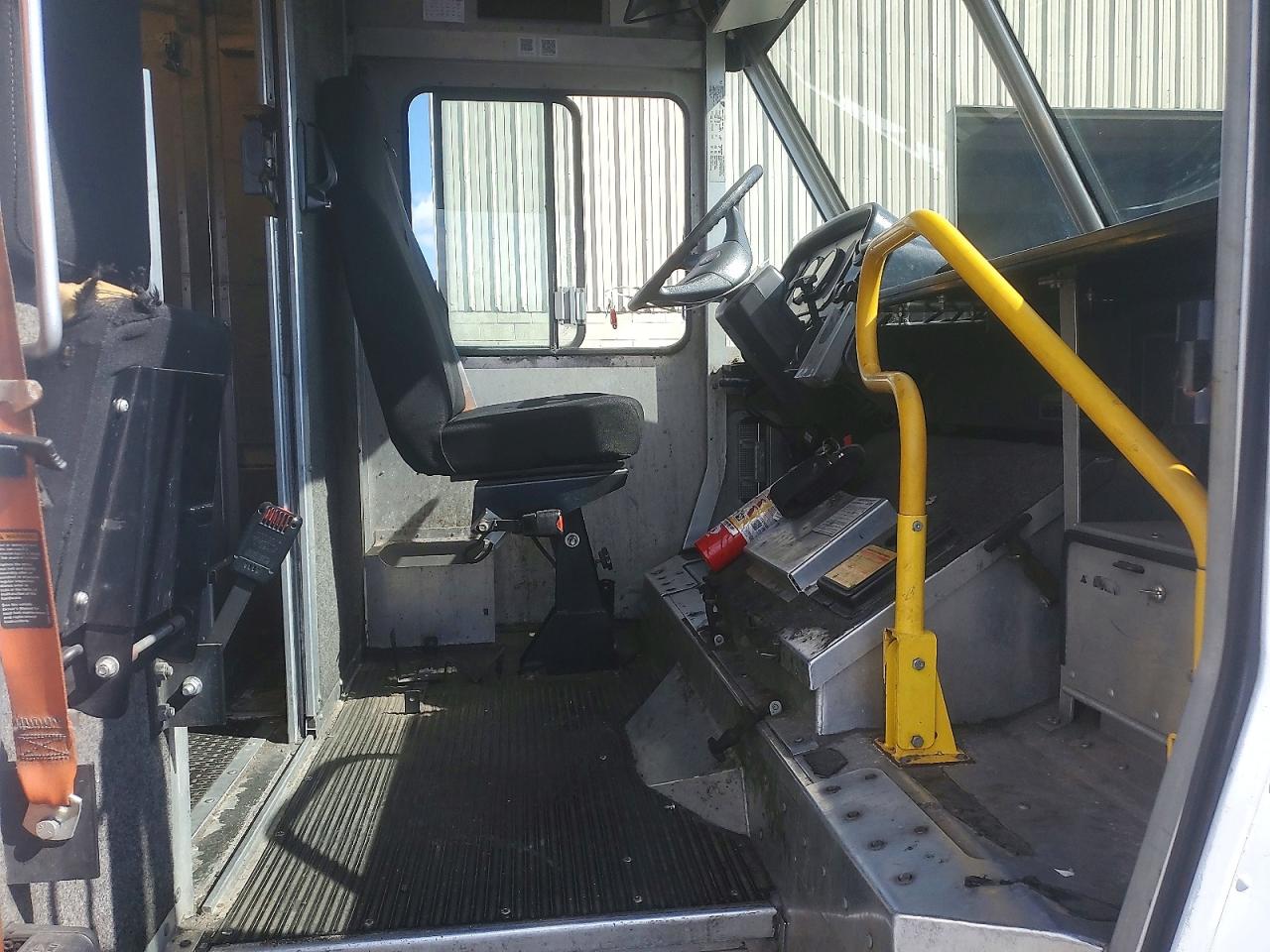 2005 FREIGHTLINER All other VIN 4UZAANBW95CV06007 photo 7