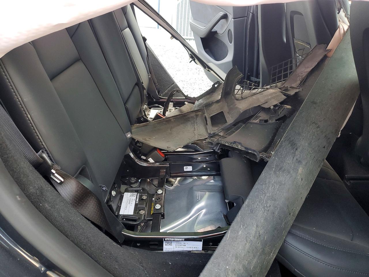 2025 Model y VIN 7SAYGDED1SA365440 photo 10