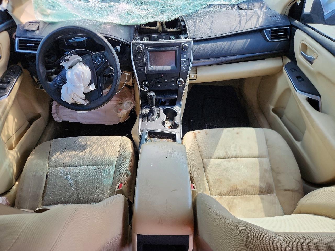 2016 Toyota Camry VIN 4T4BF1FK1GR543562 photo 8