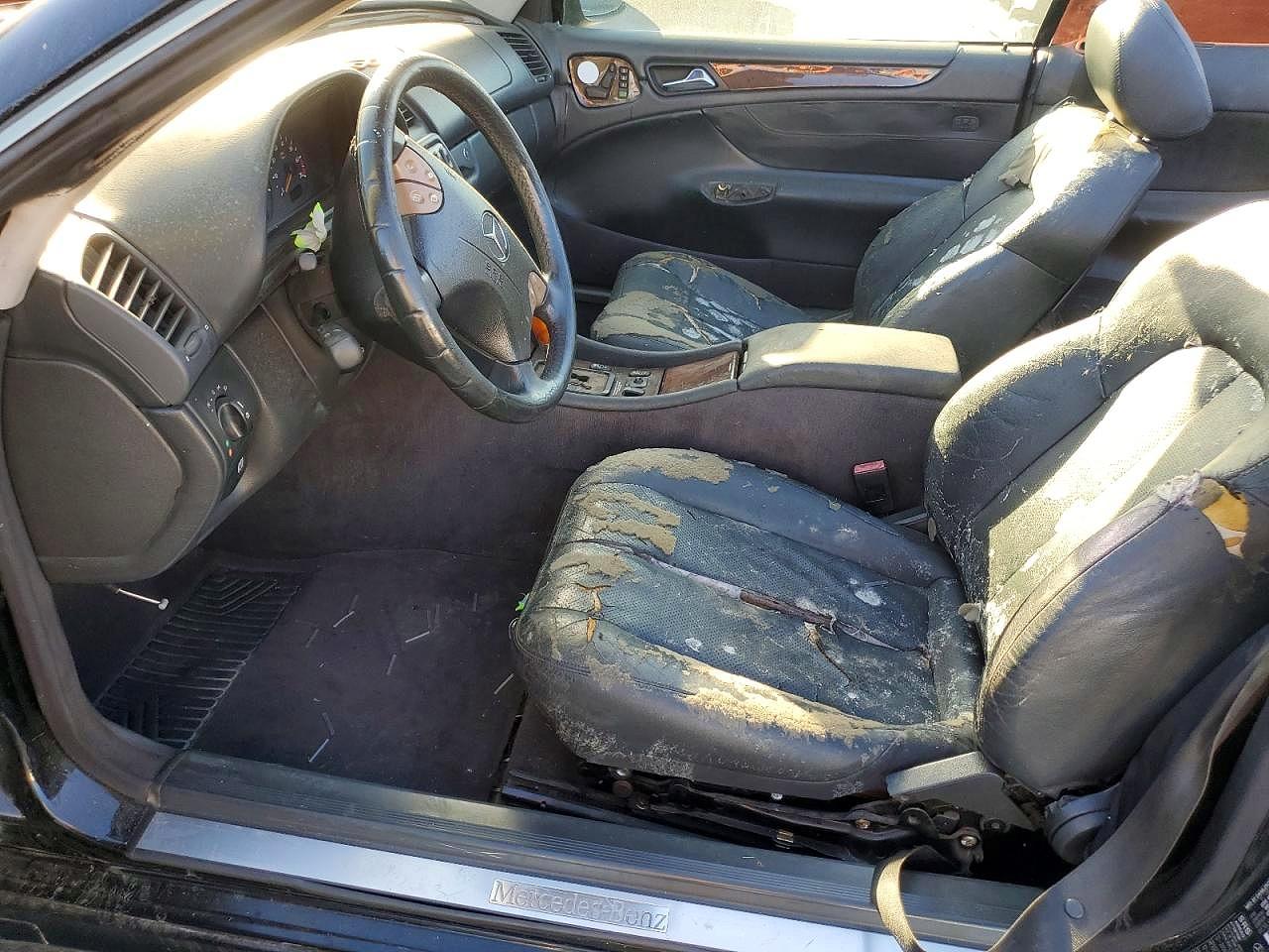 2000 Mercedes-Benz Clk-class VIN WDBLK65G3YT039349 photo 7