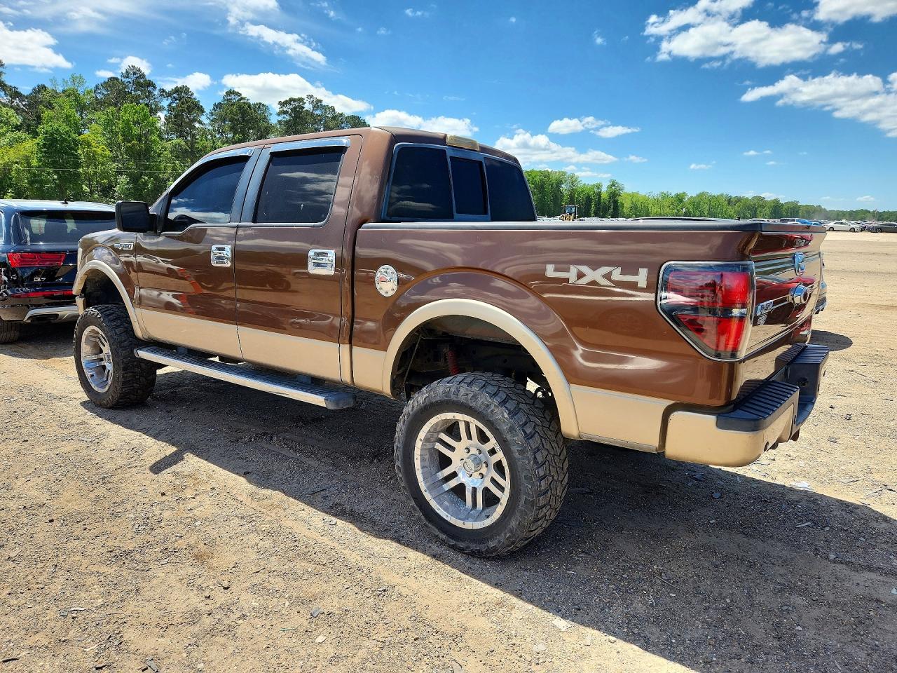 2011 Ford F150 VIN 1FTFW1EF2BKD07883 photo 2