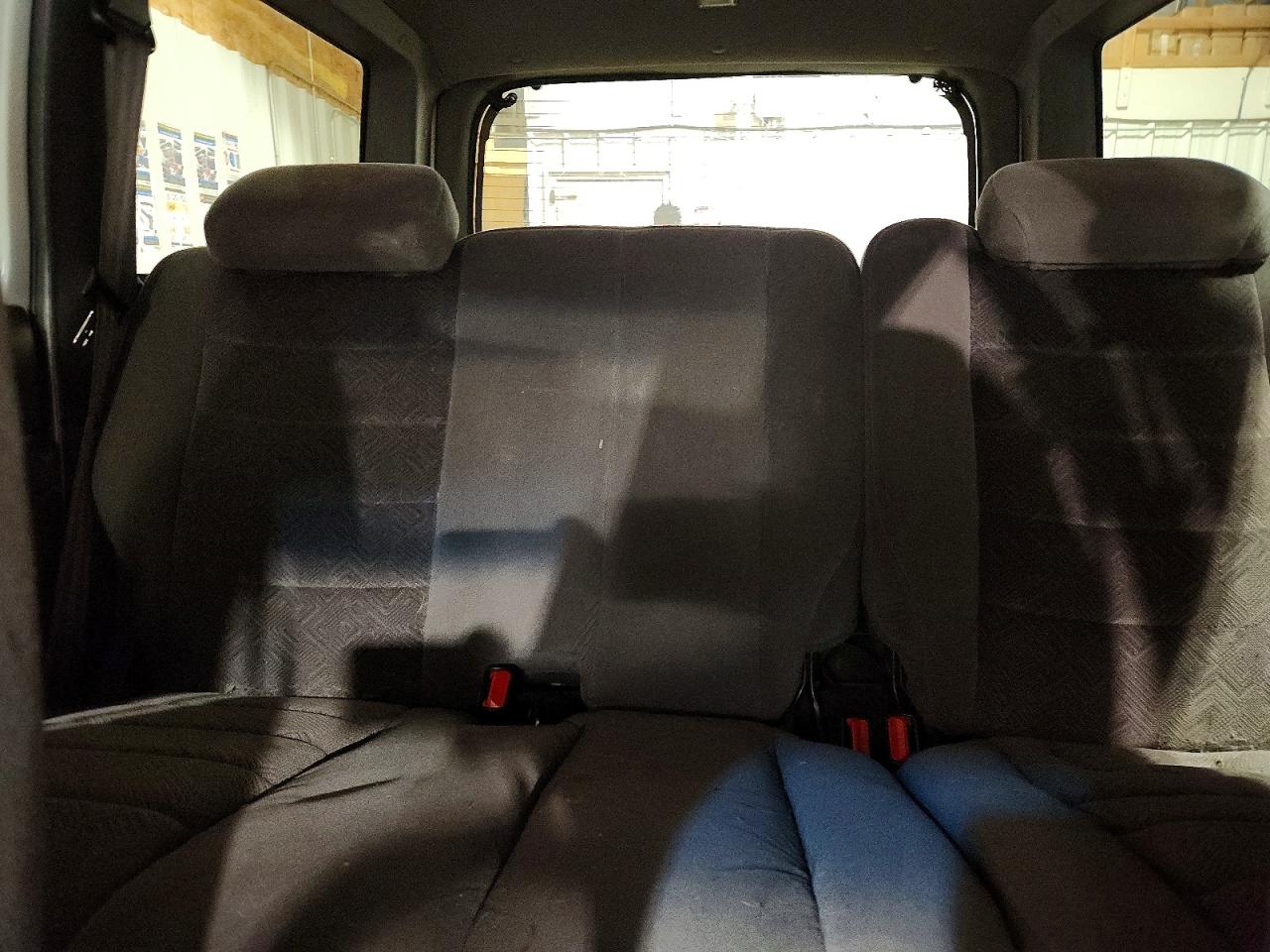 1999 Ford Explorer VIN 1FMZU34E6XZB30479 photo 10