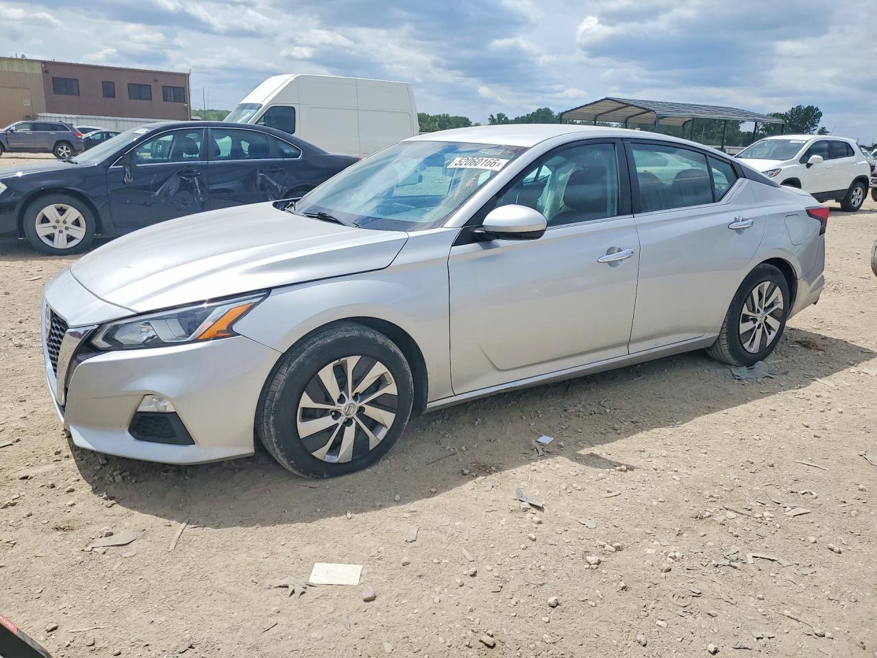 2020 Nissan Altima VIN 1N4BL4BV3LC222458 photo 1