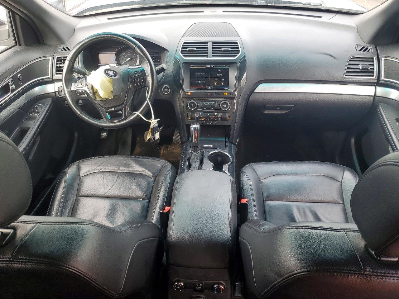 2016 Ford Explorer VIN 1FM5K8D82GGC21062 photo 8
