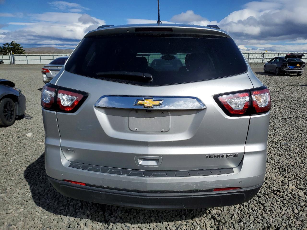 2014 Chevrolet Traverse VIN 1GNKVGKD3EJ290231 photo 6