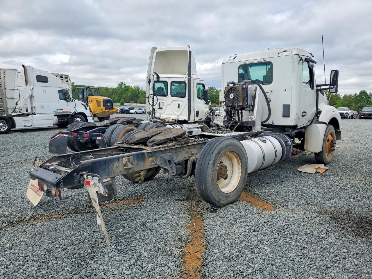 2018 KENWORTH All other VIN 1XKZDP9X4JJ223176 photo 4