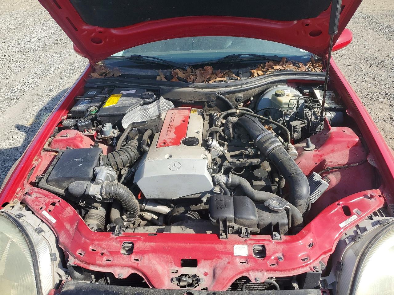 1998 Mercedes-Benz Slk-class VIN WDBKK47F7WF029925 photo 11