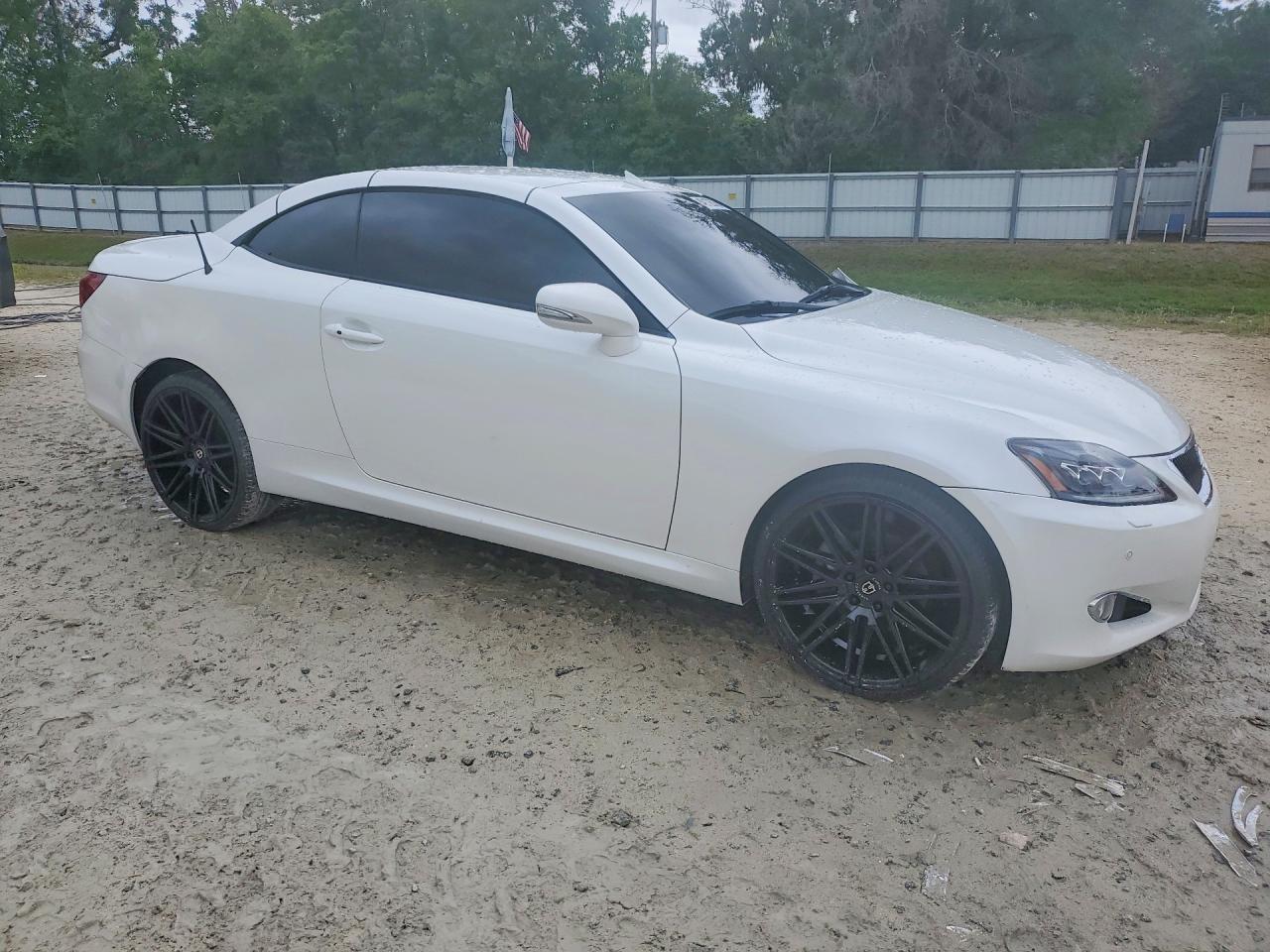 2010 Lexus Is VIN JTHFF2C29A2509705 photo 4