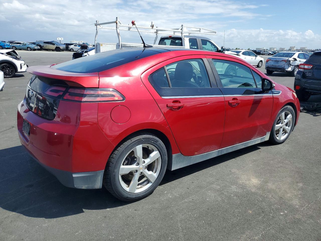 2011 CHEV Volt VIN 1G1RD6E46BU100442 photo 3