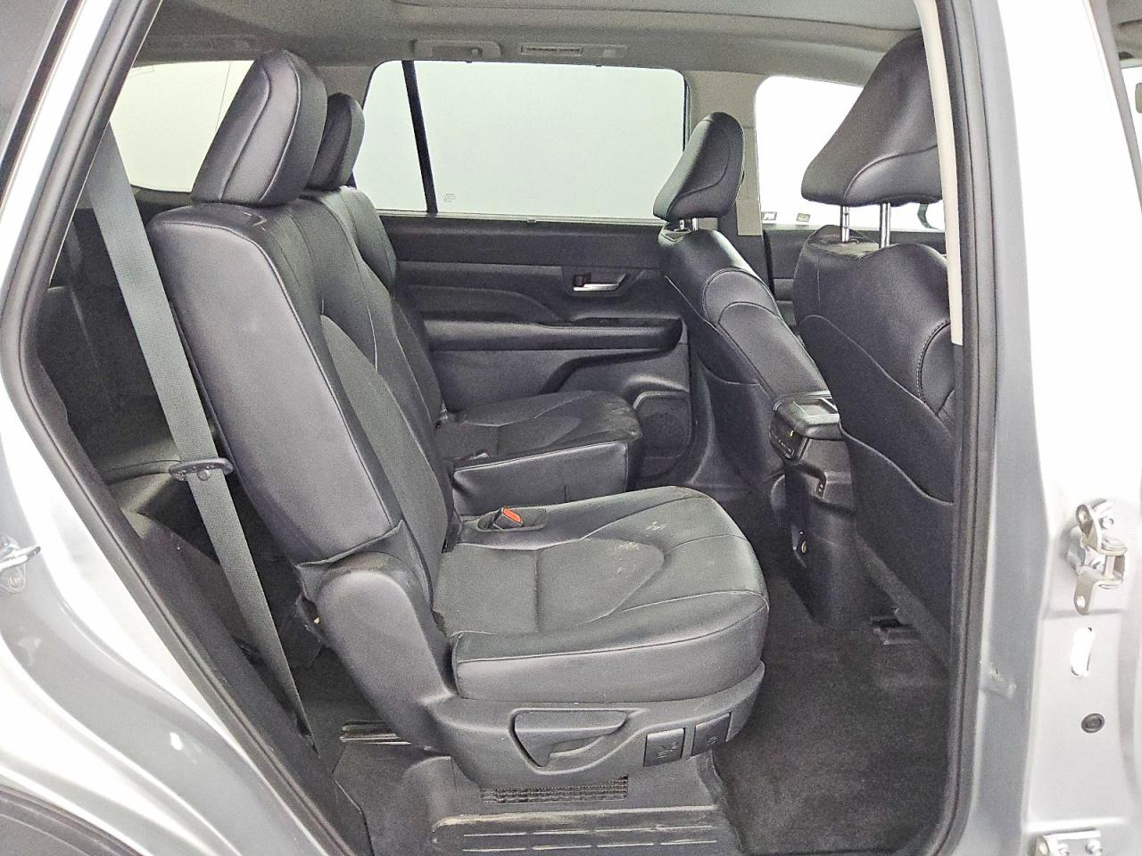 2024 Toyota All other VIN 5TDACAB59RS017495 photo 11