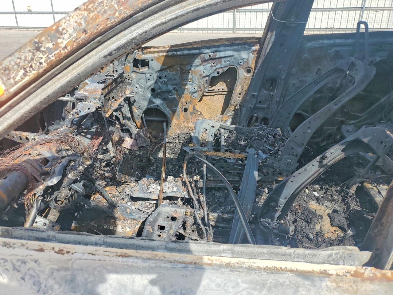 2025 Toyota Highlander VIN 5TDKBRCH6SS678406 photo 7
