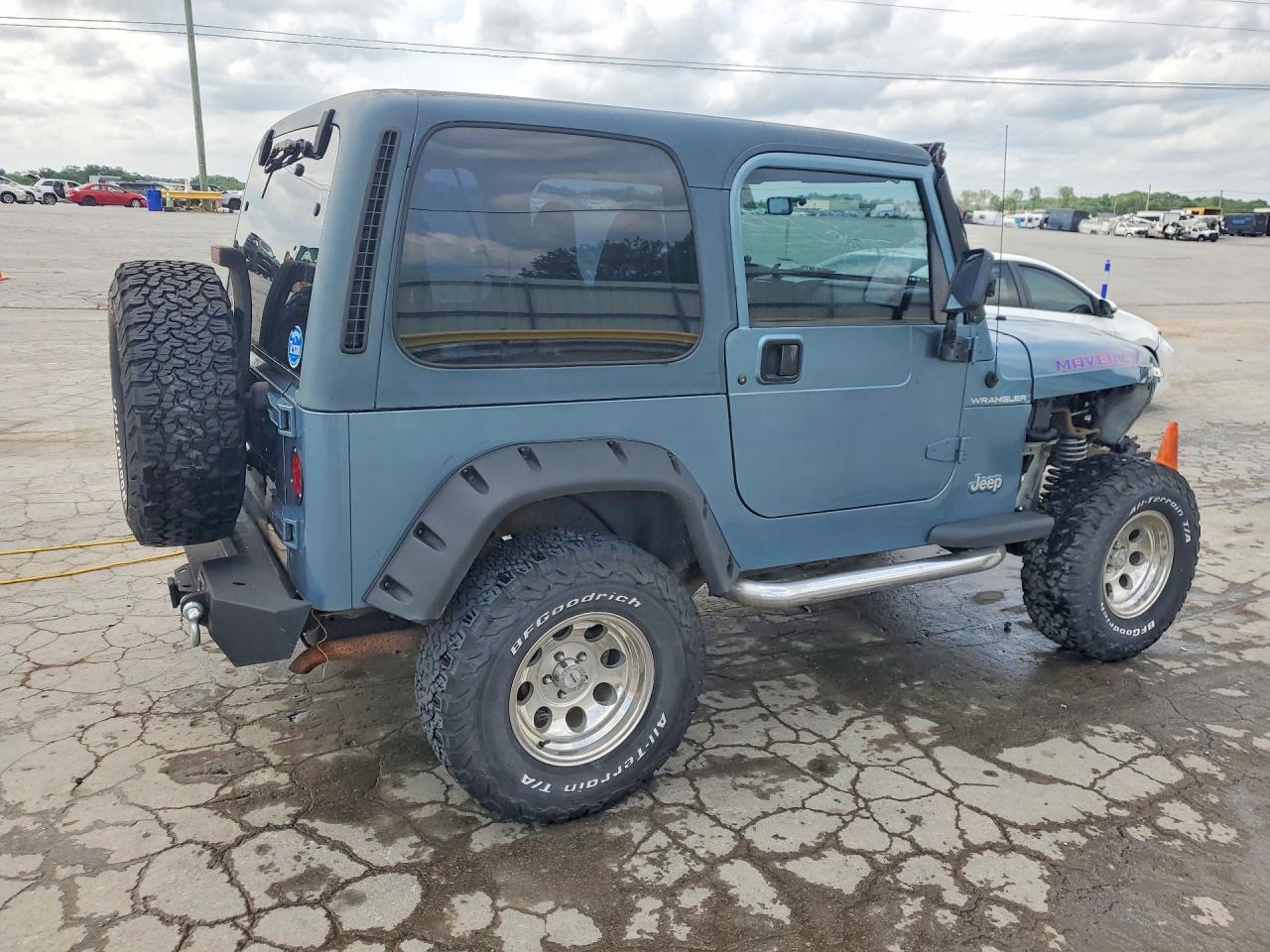 1997 Jeep Wrangler / VIN 1J4FY29PXVP523923 photo 3