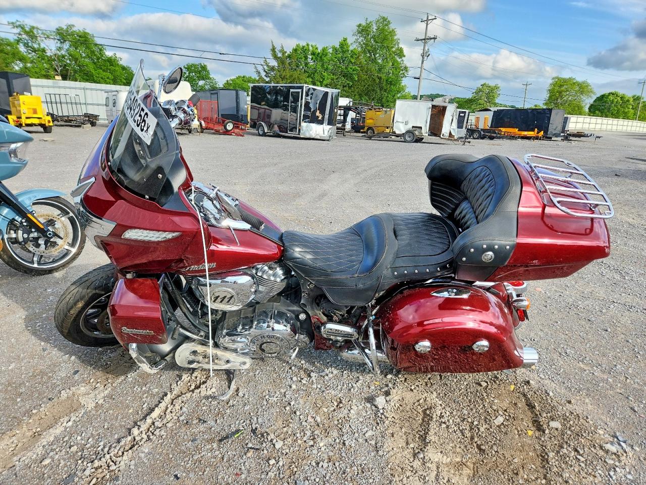 2017 INDIAN Motorcycle VIN 56KTRAAA9H3346097 photo 3
