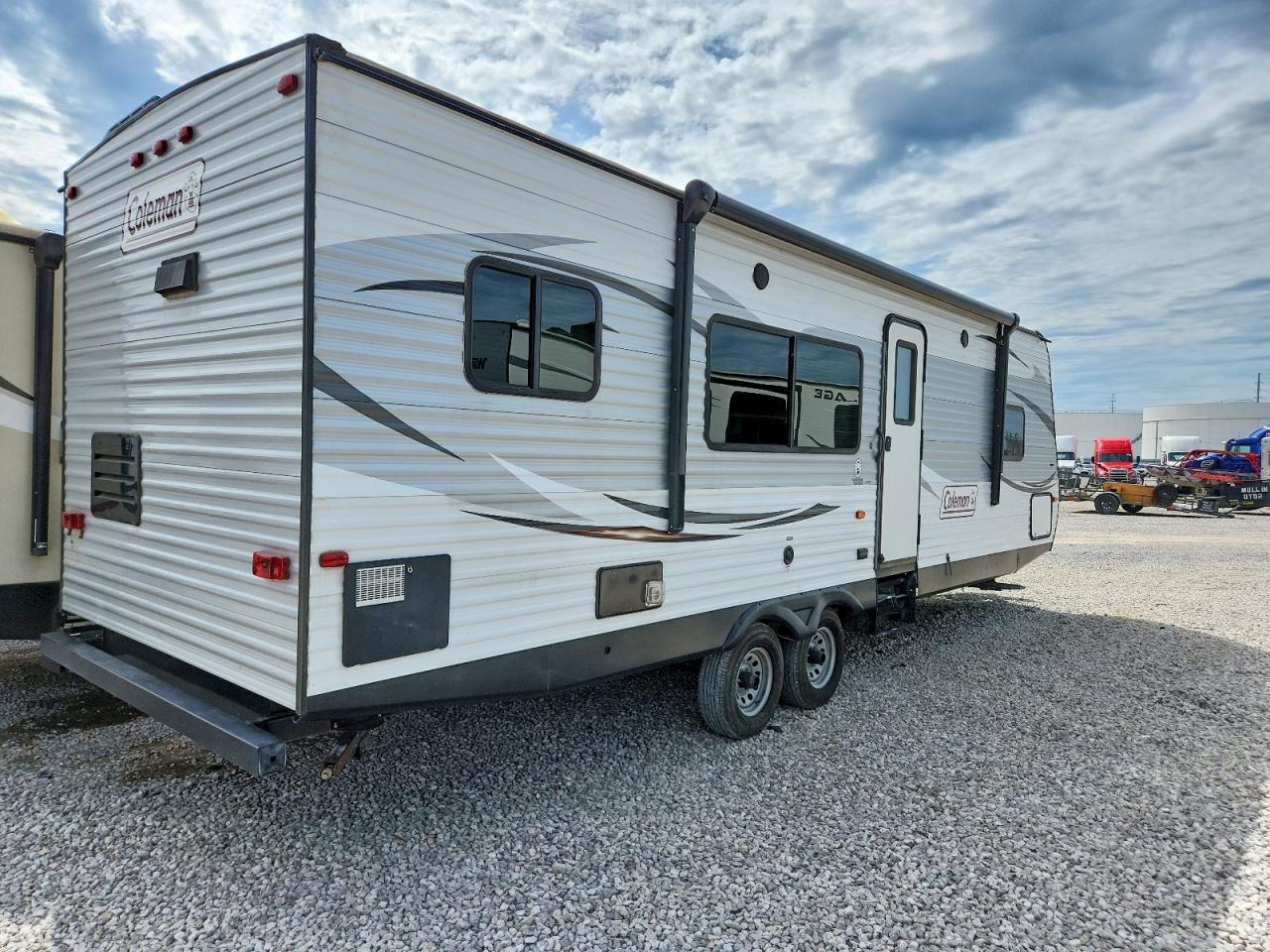 2017 KEYSTONE Coleman VIN 4YDT29622HH932554 photo 4