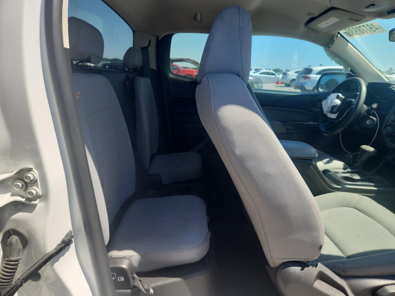 2019 Colorado VIN 1GCHSBEA8K1185552 photo 10