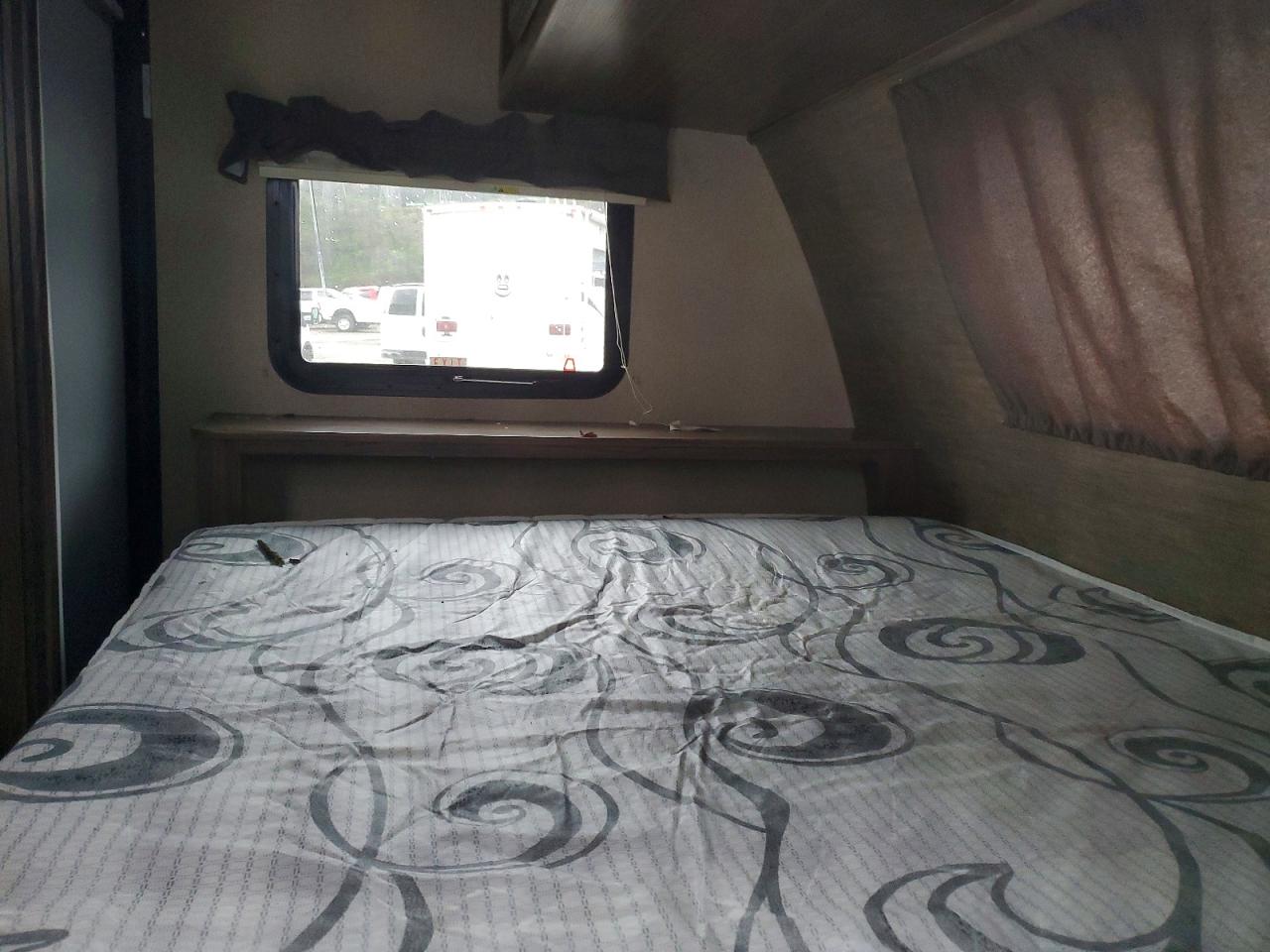 2018 FOREST Coachmen a VIN 5ZT2CXHC4JL002355 photo 5