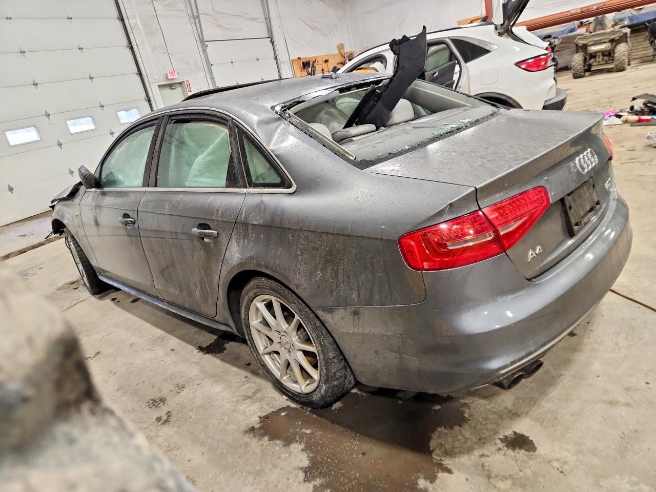2015 Audi A4 VIN WAUBFAFL1FN023214 photo 2