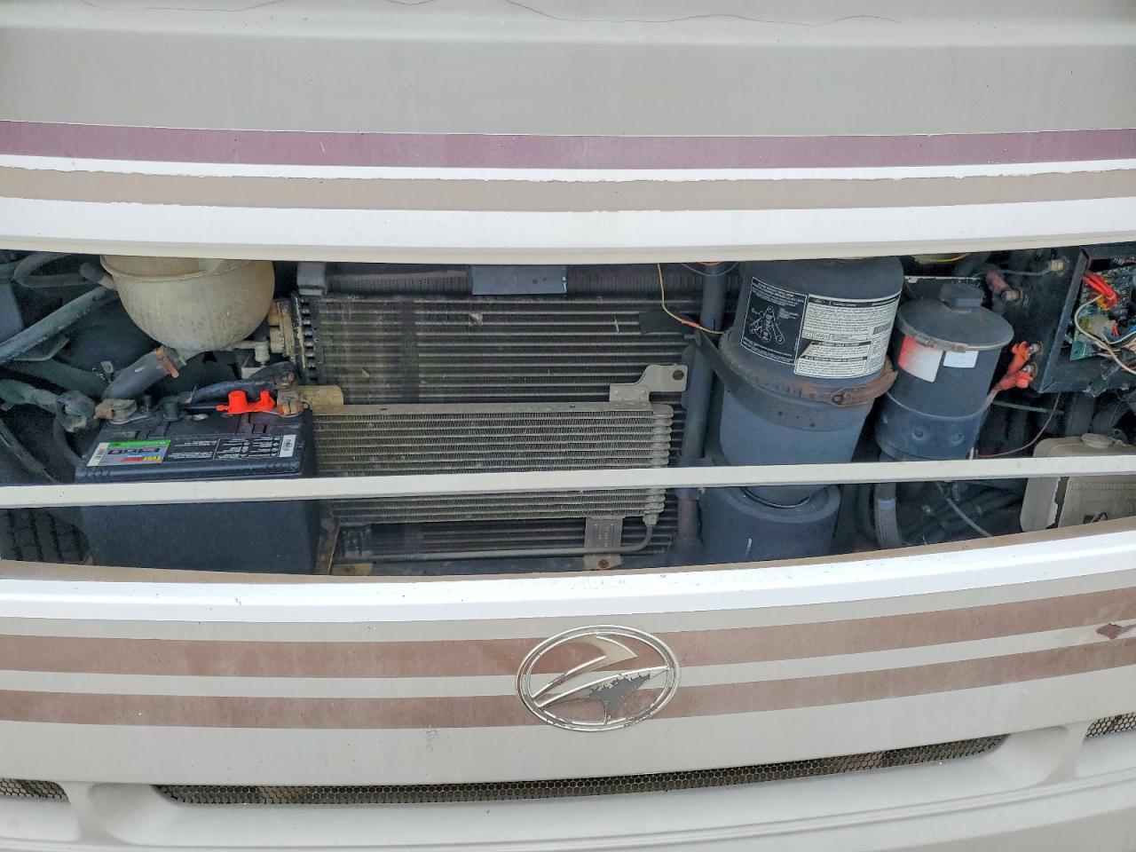 2000 FLEETWOOD All models VIN 1FCNF53SXY0A03451 photo 7