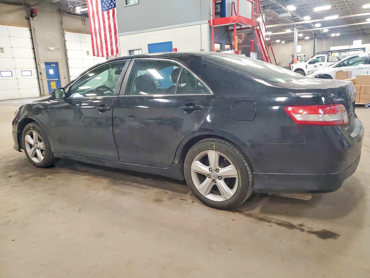 2011 Toyota Camry se VIN 4T1BF3EK7BU732698 photo 2