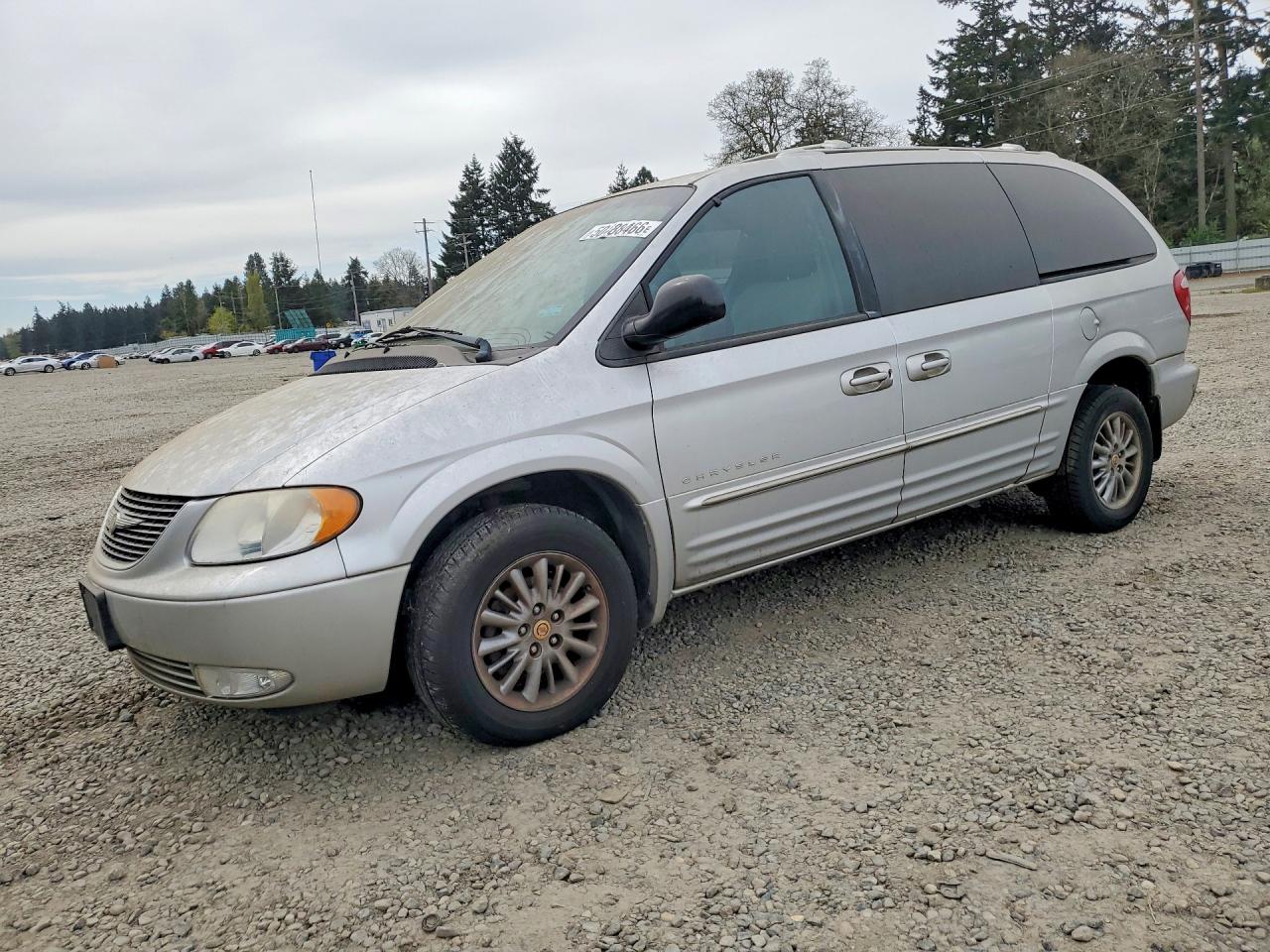 2001 Chrysler Minivan VIN 2C8GP64L11R339616 photo 1