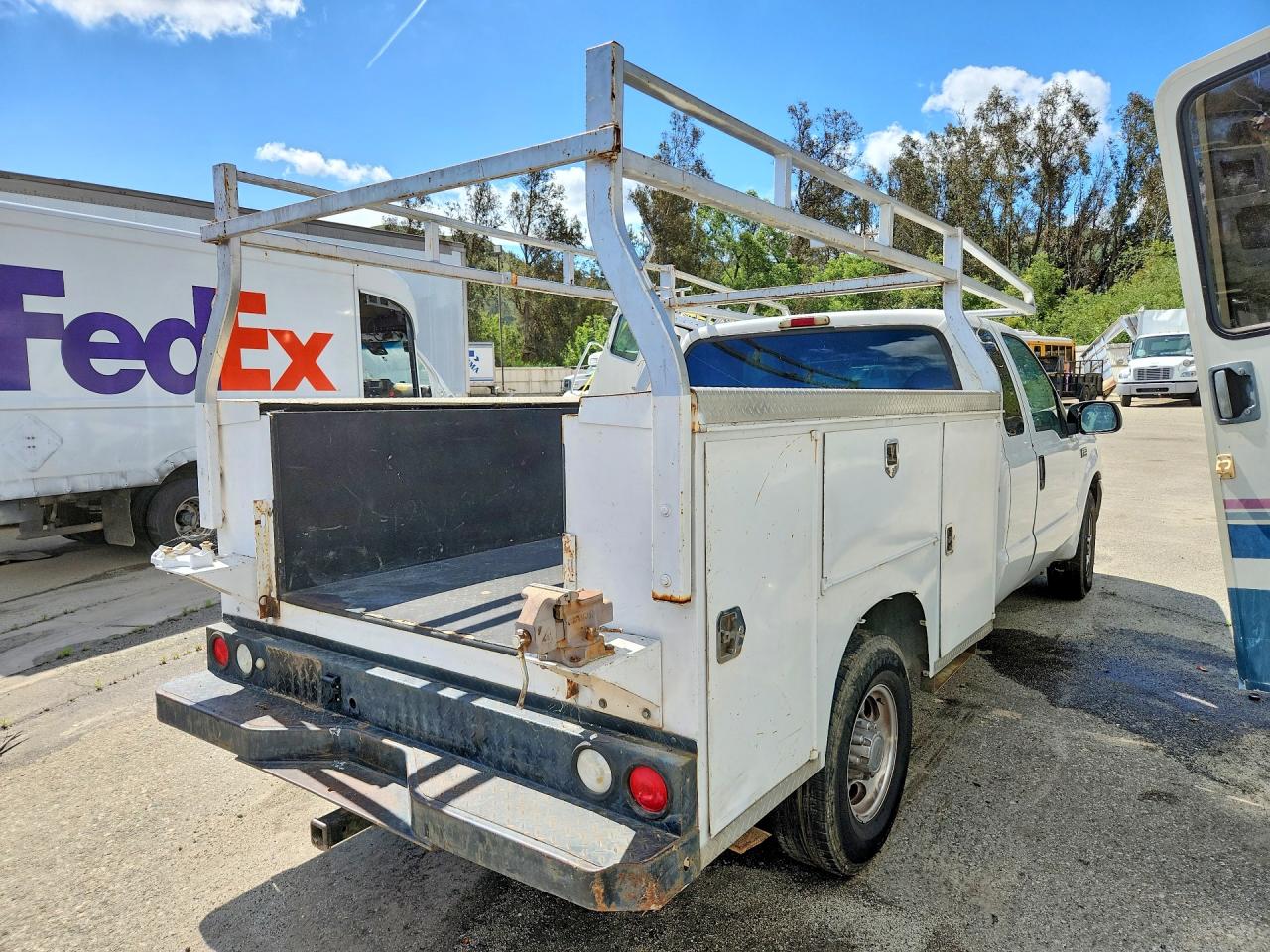 2004 Ford F250 VIN 1FTNX20L44EC37705 photo 3