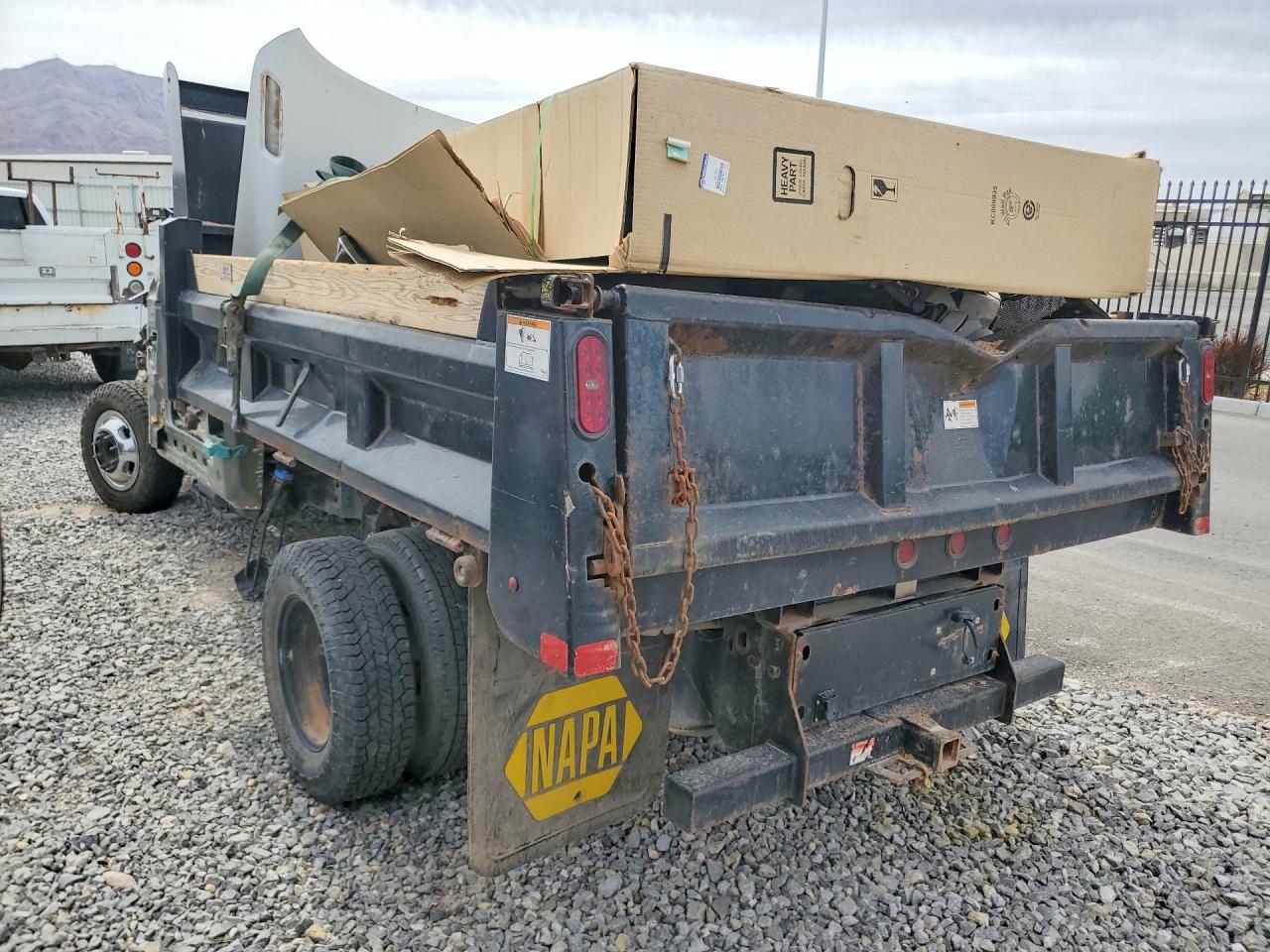 2020 Ram 3500 VIN 3C7WRTAL6LG242983 photo 2