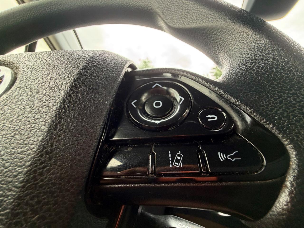 2019 Toyota Prius VIN JTDKARFU5K3069420 photo 12