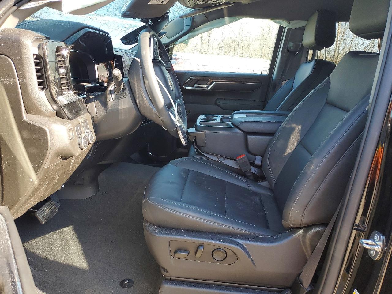 2024 Chevrolet All models VIN 1GCUDDED8RZ137530 photo 7