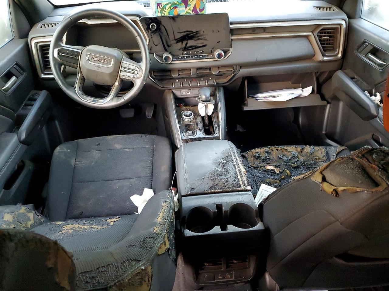 2024 GMC Canyon VIN 1GTP6BEKXR1152068 photo 8