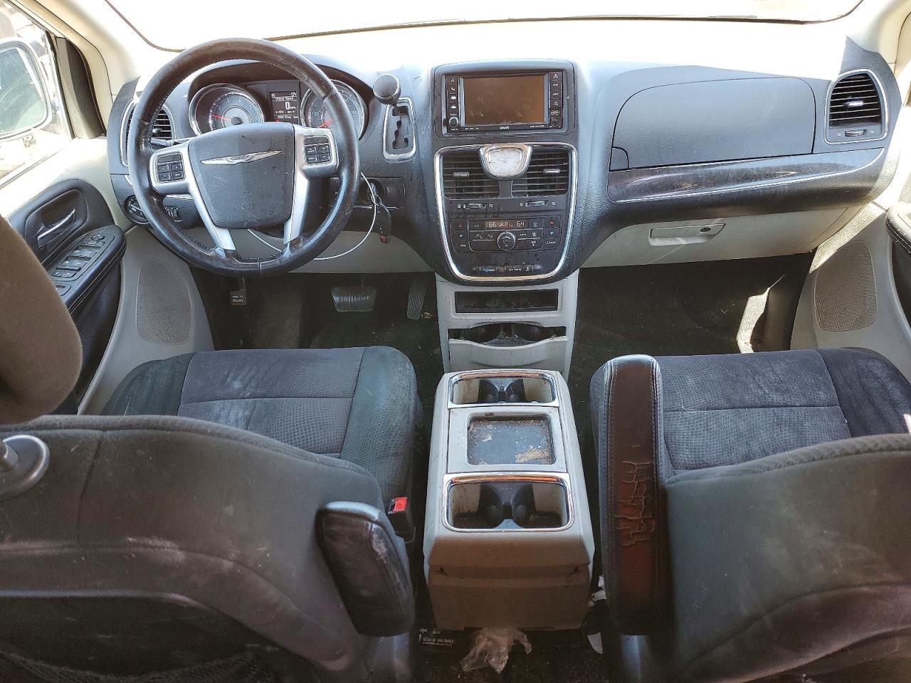 2011 Chrysler Minivan VIN 2A4RR5DG0BR739776 photo 8