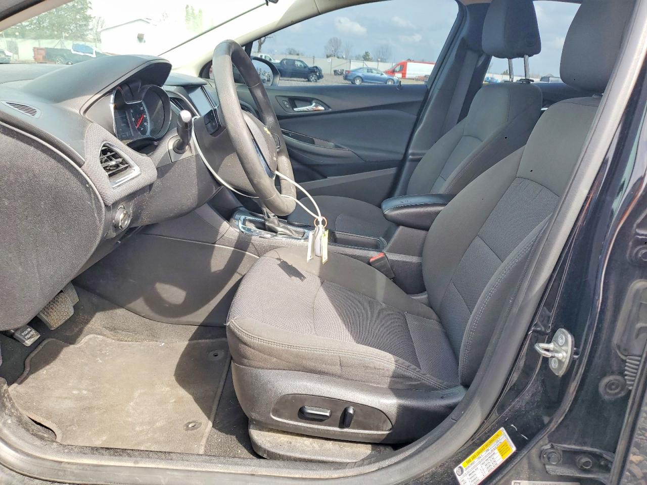 2018 Chevrolet Cruze VIN 1G1BE5SM5J7143471 photo 7