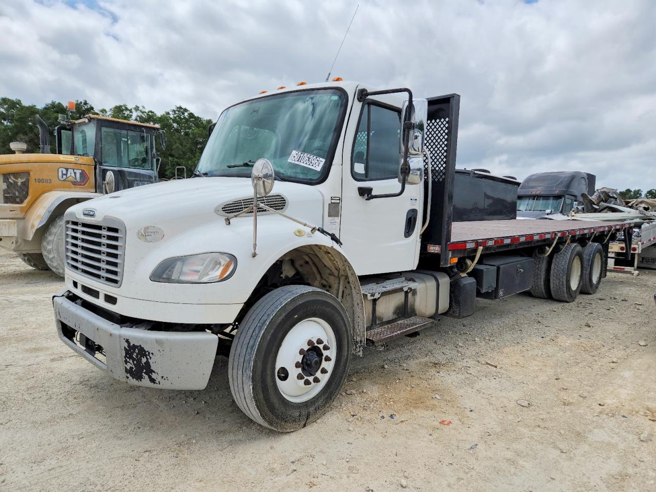 2017 FREIGHTLINER All other VIN 1FVHCYCY9HHJD8448 photo 2