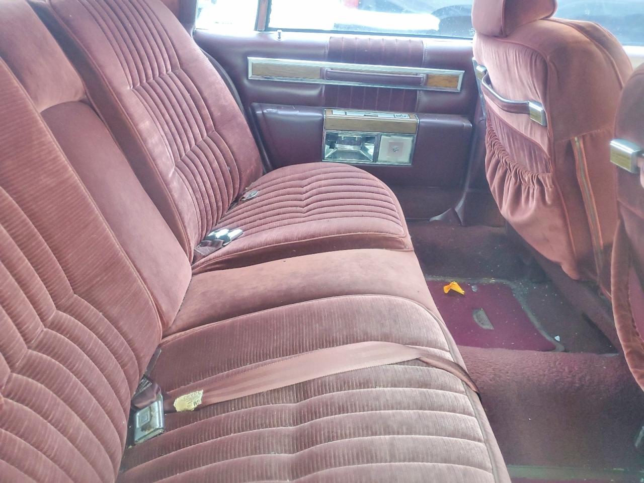 1983 Cadillac Deville VIN 1G6AD6982D9133559 photo 10